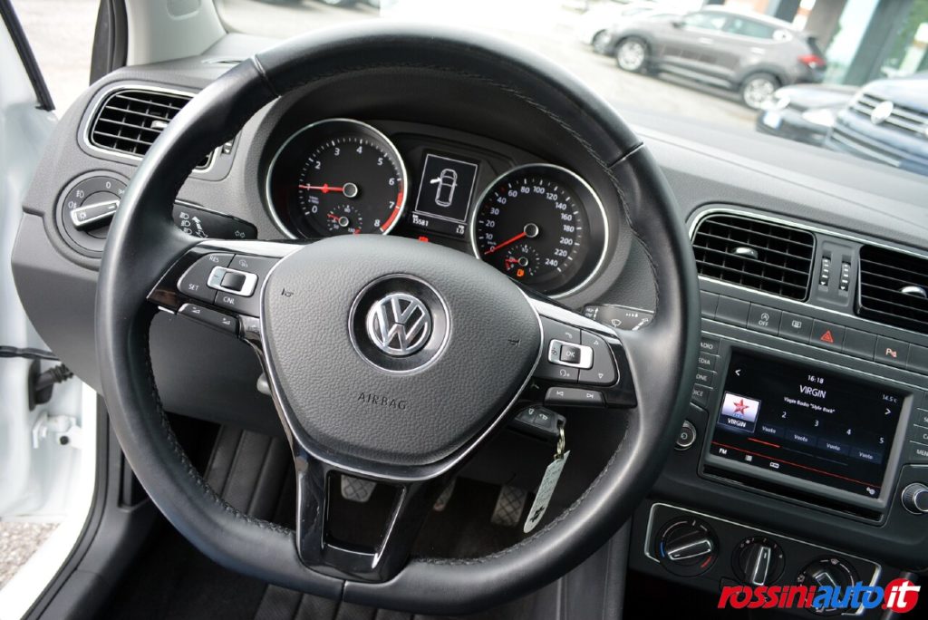 Tech and Sound Pack Volkswagen Polo, cosa comprende? - Rossini Auto